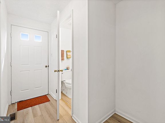 5th image of 3766 Sudley Ford Ct