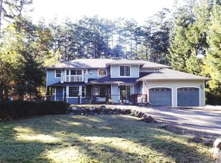 189 Island Dr, Friday Harbor, WA 98250