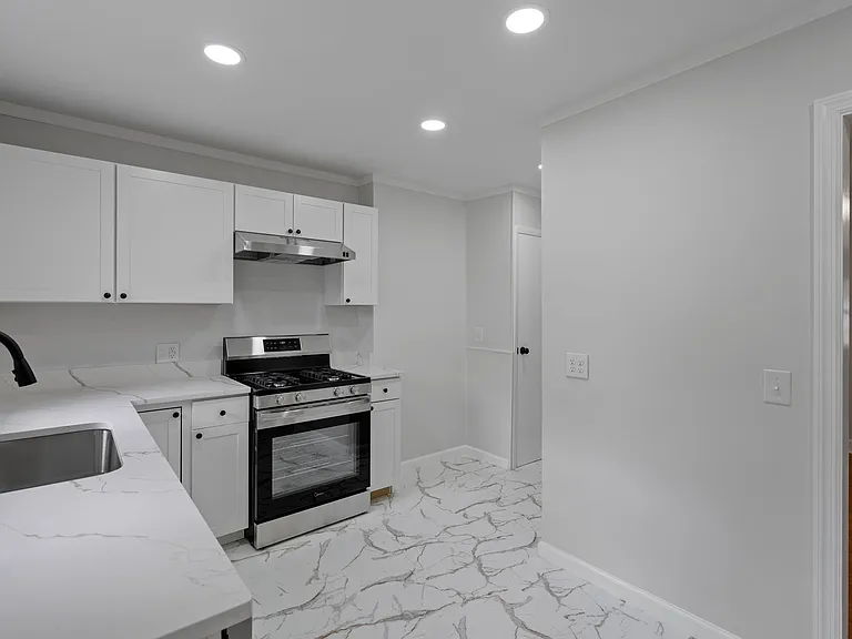 114 Linderman Ave #1 — Photo 3