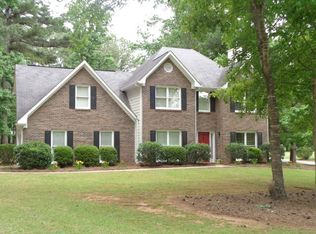 15 Chatsworth Ct, Newnan, GA 30265