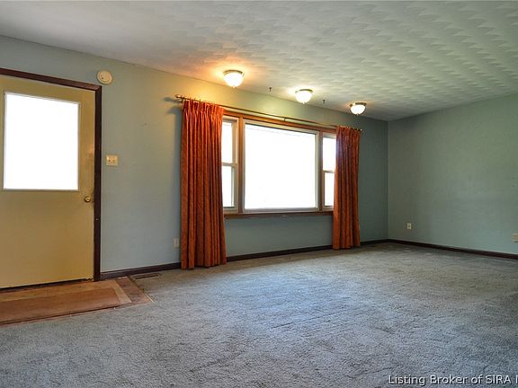 2nd image of 120 Lakeview Drive
