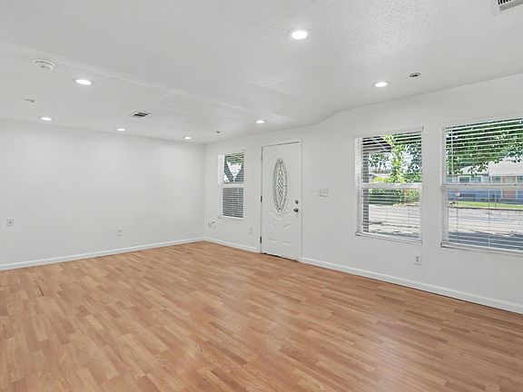 2nd image of 2313 Piercy Way