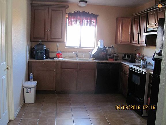 4th image of 1606 N Coleman St