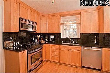 5th image of 2462 White Rd