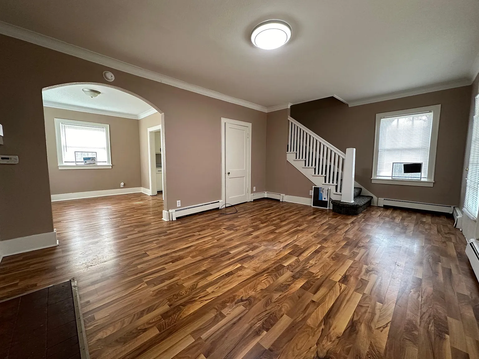 1120 E Corrington Ave photo 1