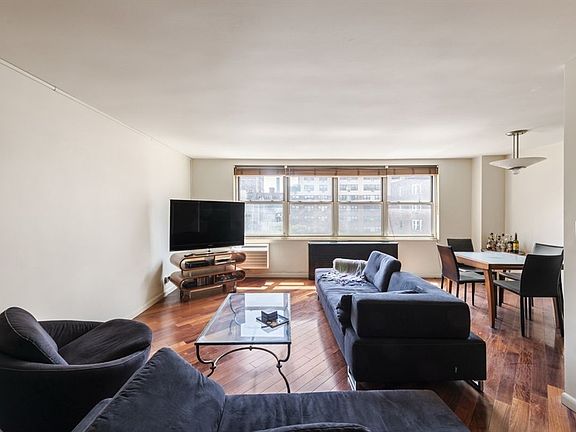 3rd image of 315 E 70th St APT 9E