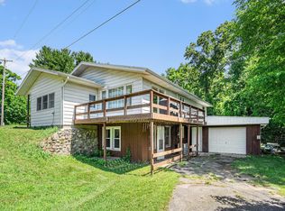 15645 Rich Ln, Hickory Corners, MI 49060