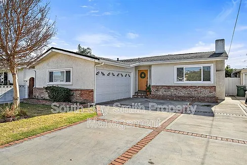1918 252nd St Photo 1