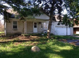 328 W Funderburg Rd, Fairborn, OH 45324