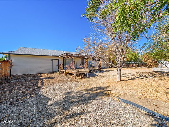 5th image of 17645 Blackbird Dr