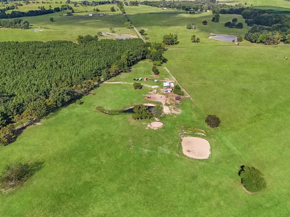 1786 County Road 1070, Mount Pleasant, TX 75455