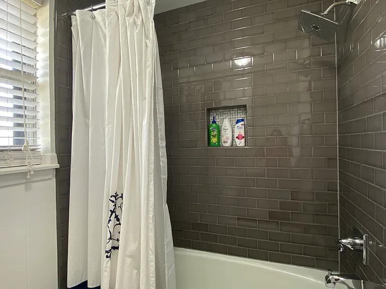 7504 Hollyoak Dr — Photo 16