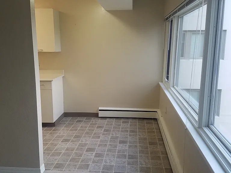 Capitol Terrace Apartments — Photo 8