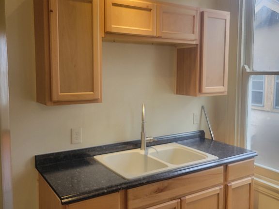 4th image of 1929 Kinney Ave APT 2