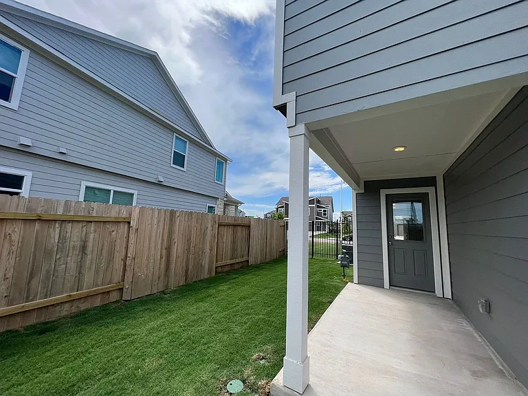 7221 Spotted Leaf Way — Photo 10