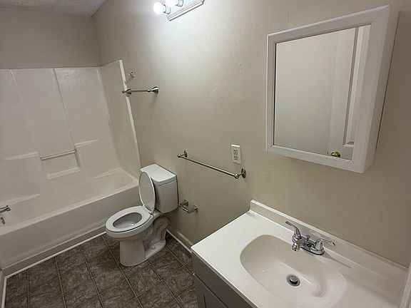 3rd image of 1906 Norwood St #A