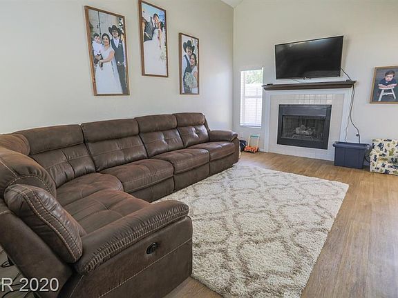3rd image of 6480 Burlwood Way