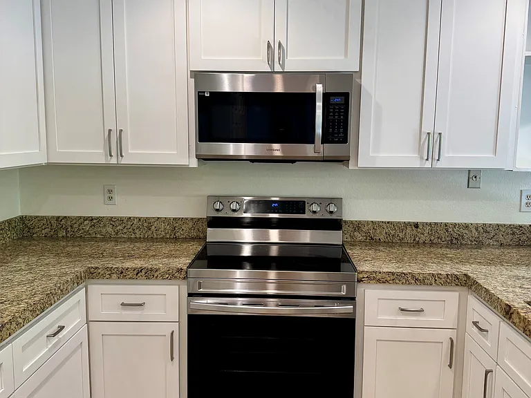 2214 Almaden Rd #B — Photo 8