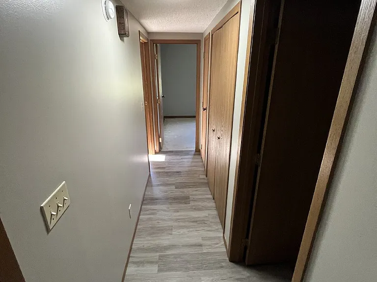 342 W Parkwood St — Photo 7