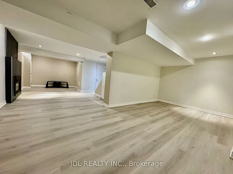18 Findhorn Cres — Photo 22