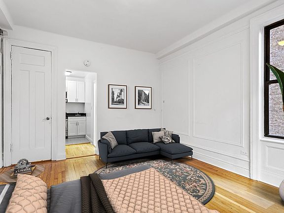 2nd image of 347 W 55th St APT 4I