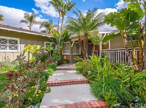 2nd image of 4571 Canoga Dr