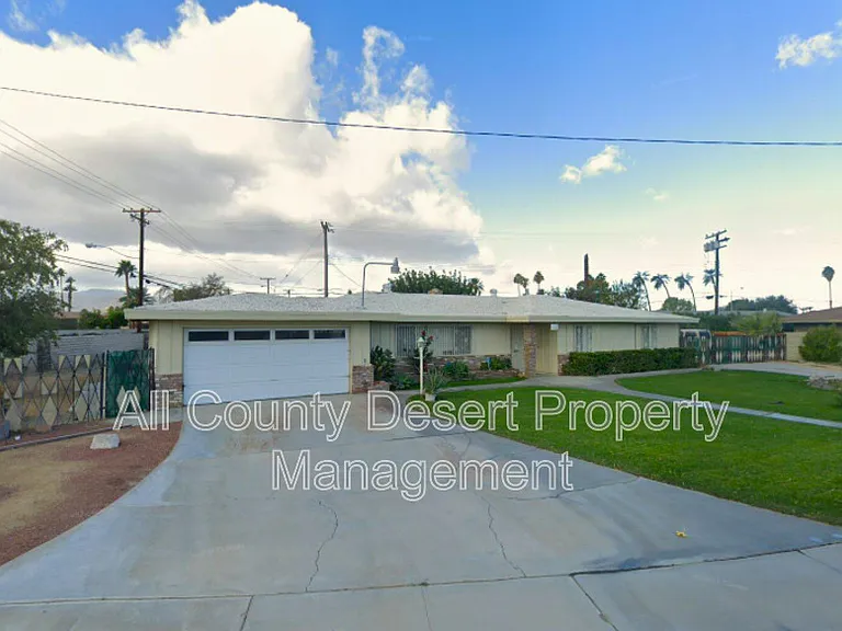 81867 Lancer Way — Photo 1