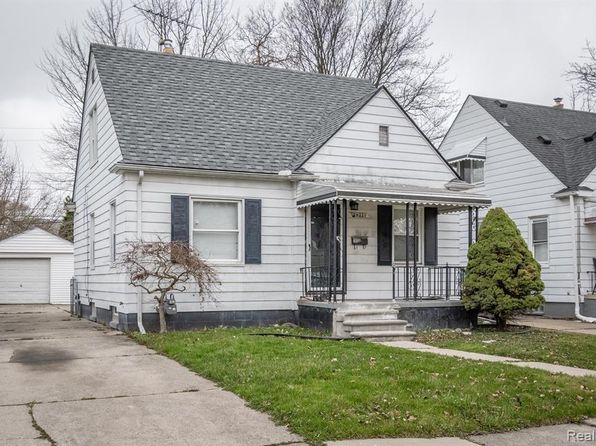 20220 Kenosha St