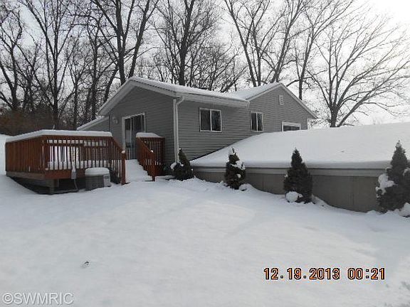 2nd image of 5801 Easthill Dr
