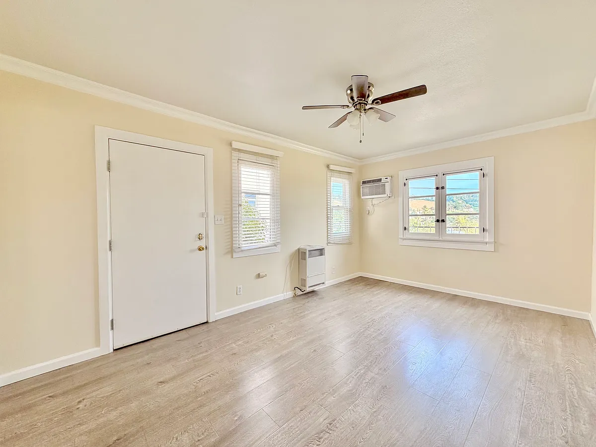 Building Photo - 4513 Marmion Way #4513