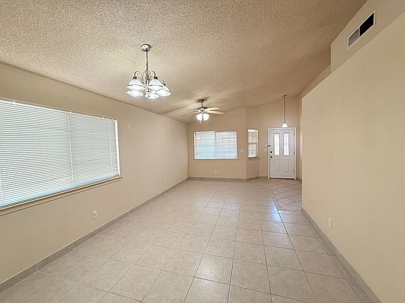 3rd image of 1477 Luz De Sol Dr