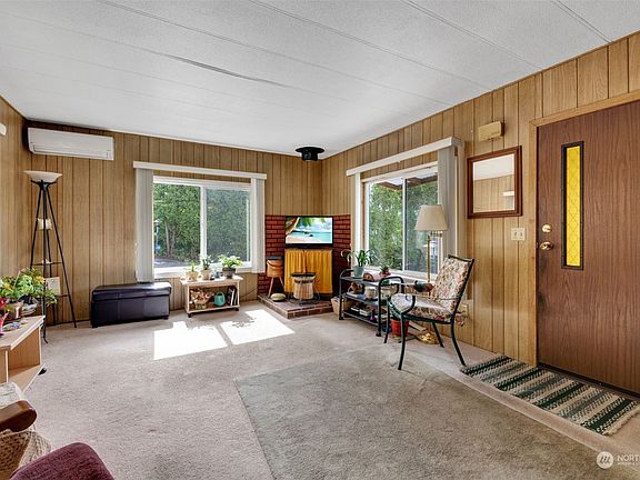 5th image of 1200 Lincoln Street #195