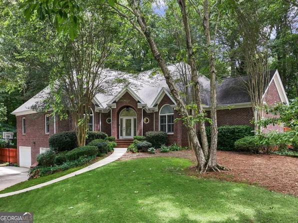 30 Couples Ct, Newnan, GA 30265