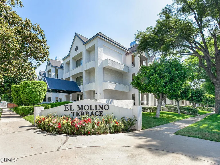 300 N El Molino Ave #210 — Photo 12