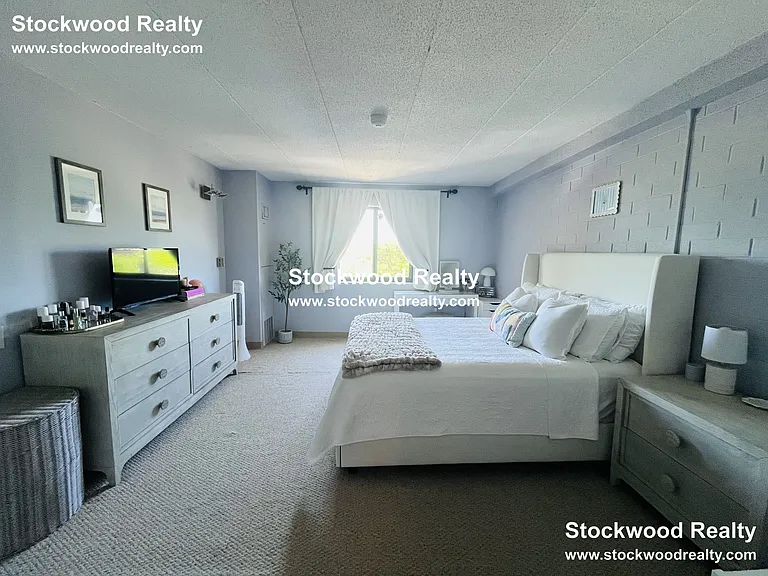 165 Quincy Shore Dr #42 — Photo 42