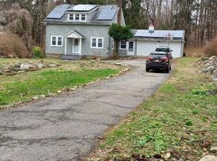 35 Petersburg Rd, Hackettstown, NJ 07840