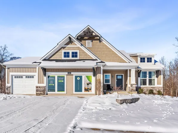 3105 Hollace Dr, Jenison, MI 49428