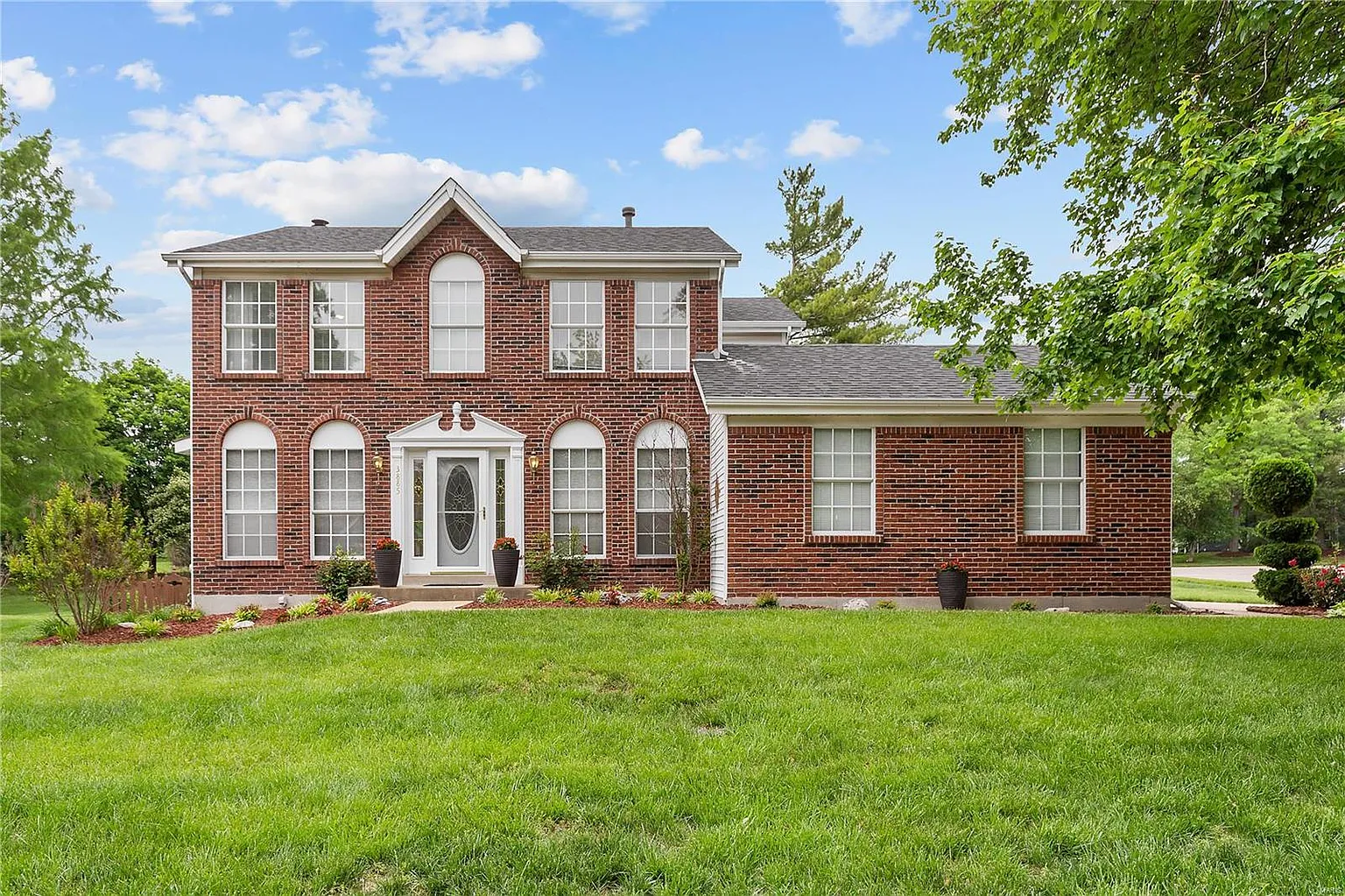 3885 Kentucky Derby Dr photo 1