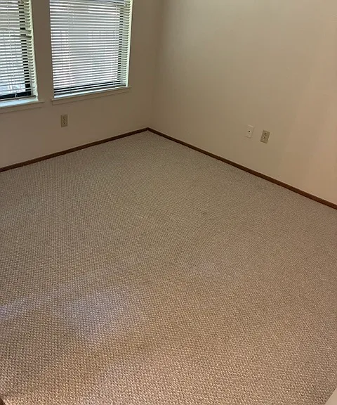 1422 S Villa Way — Photo 4
