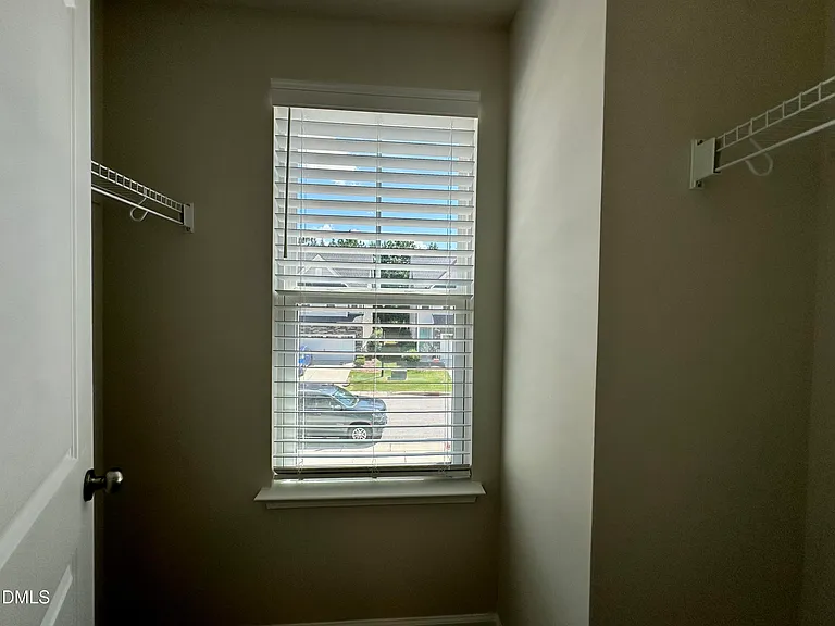 124 Orvis Dr — Photo 24