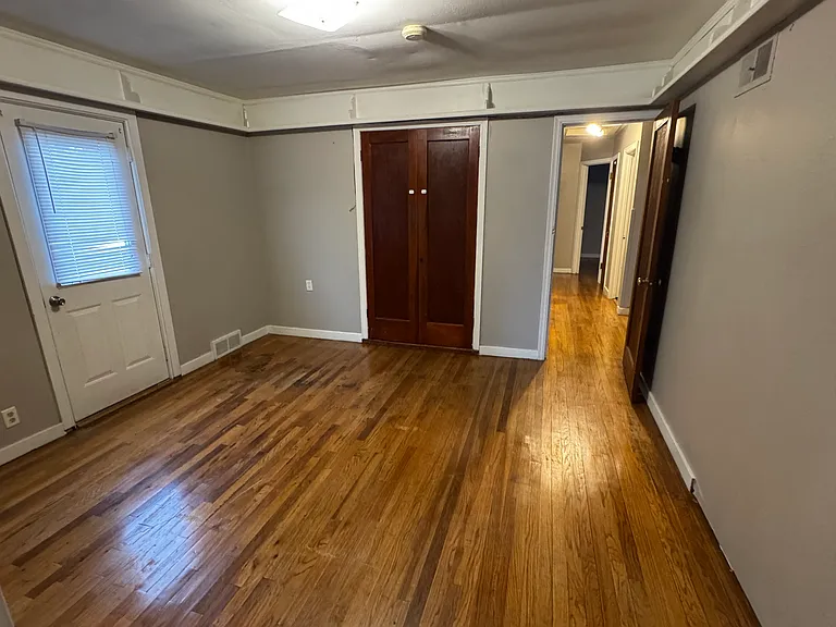 701 W 24th St #1 — Photo 15