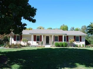 153 Bayberry Rd, Versailles, KY 40383