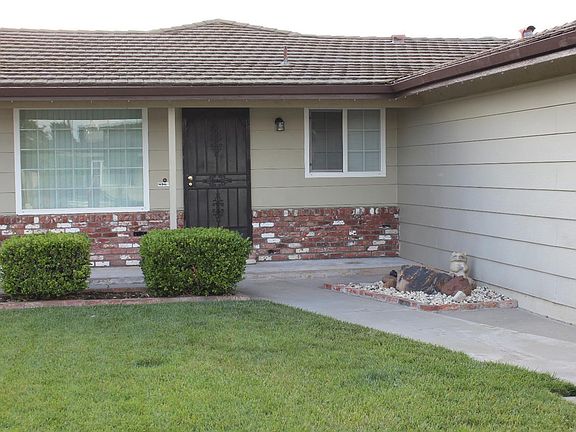 4th image of 1035 Downing Dr