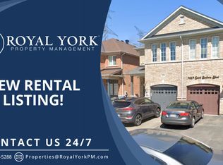 7459 Saint Barbara Blvd #2, Mississauga, ON L5W0G3