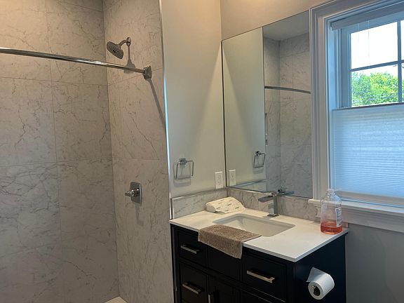 4th image of 49 Watchung Ave #4