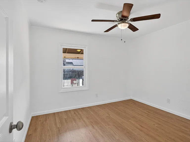 3307 Belden St — Photo 14