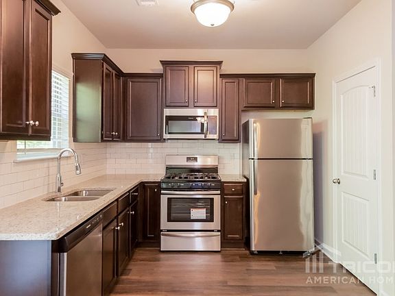 4th image of 201 Parkview Place Dr