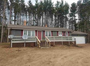 E6054 County Yard Rd, Manawa, WI 54949