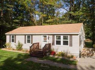 72 Ledgeview Dr, Rochester, NH 03839