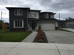 14915 Benton Loop, Sumner, WA 98390